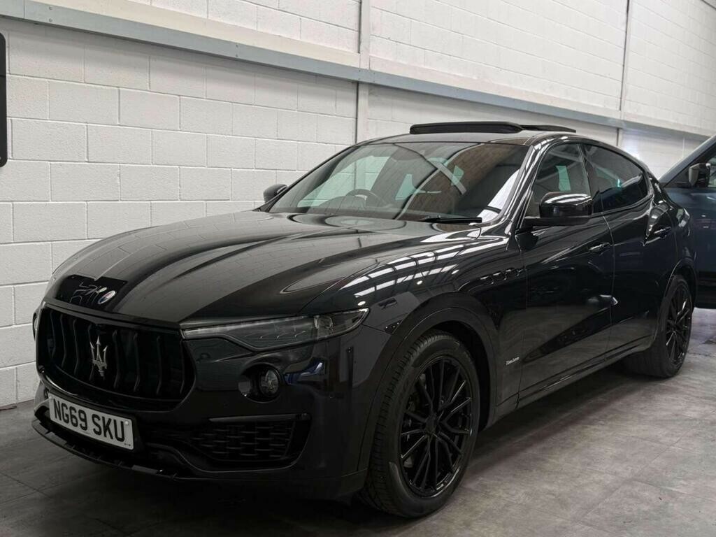 Maserati Levante 3.0 V6 Granlusso Black #3