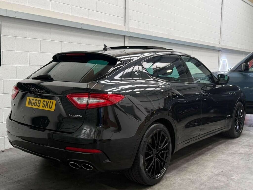 Maserati Levante 3.0 V6 Granlusso Black #6