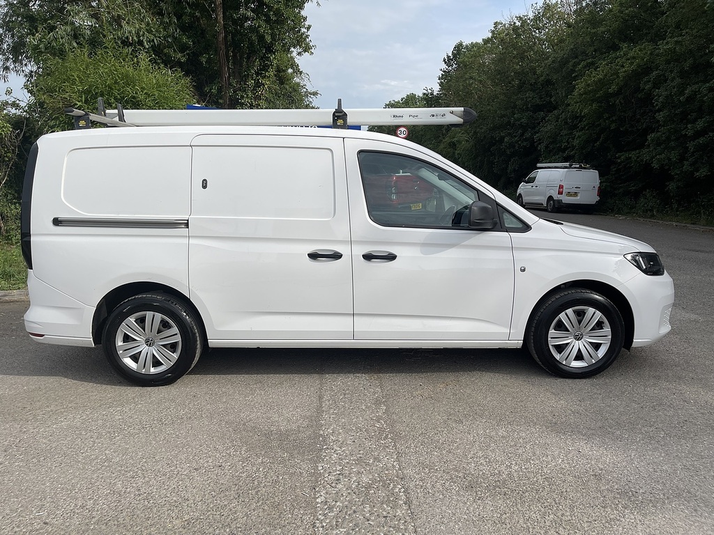 Volkswagen Caddy Maxi 2.0 Tdi C20 Commerce Plus Lwb Euro 6 Ss 6Dr GK22LBE White #3