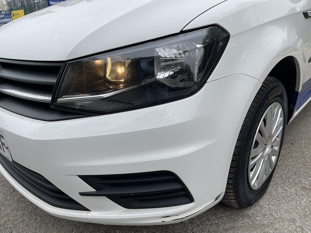 Volkswagen Caddy Caddy Trendline Panel Van 1 White #3
