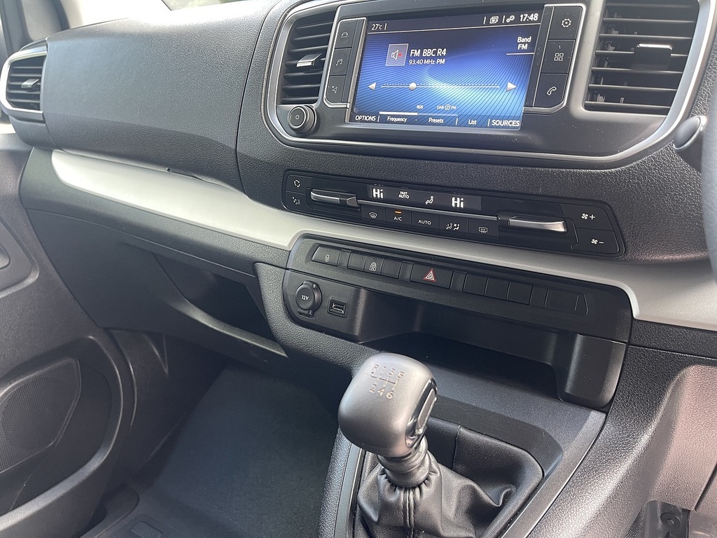 Toyota Proace Verso 1.5D Shuttle Medium Black #38