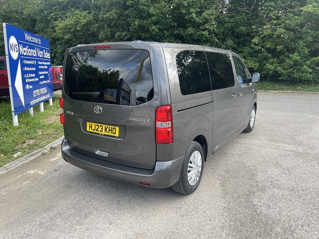 Toyota Proace Verso 1.5D Shuttle Medium Mpv Mwb Euro 6 Ss 9 Se Grey #4