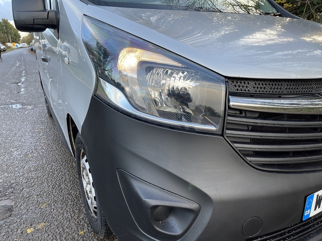 Vauxhall Vivaro Diesel Grey #10