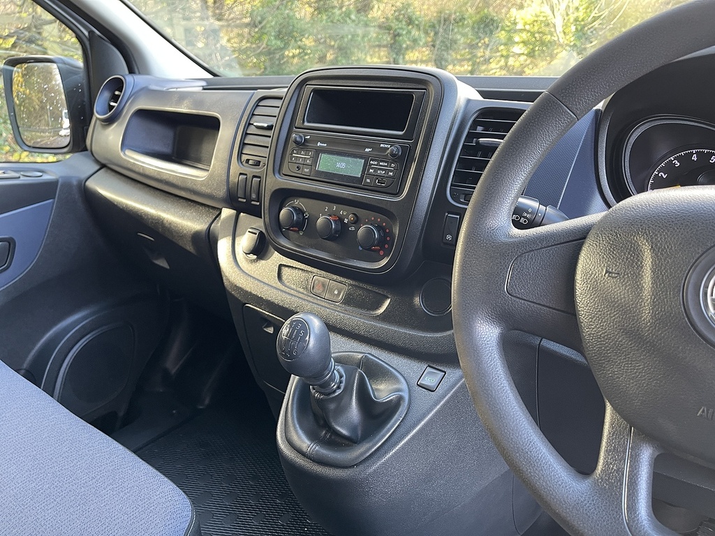 Vauxhall Vivaro Diesel Grey #15
