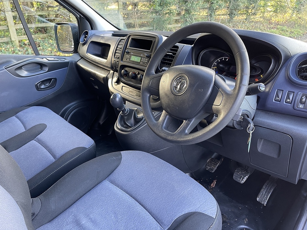 Vauxhall Vivaro Diesel Grey #12