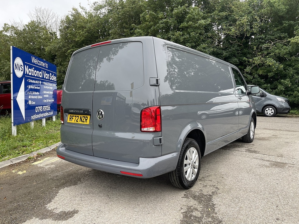 Volkswagen Transporter 2.0 Tdi T30 Highline Dsg Fwd Lwb Euro 6 Ss Grey #2