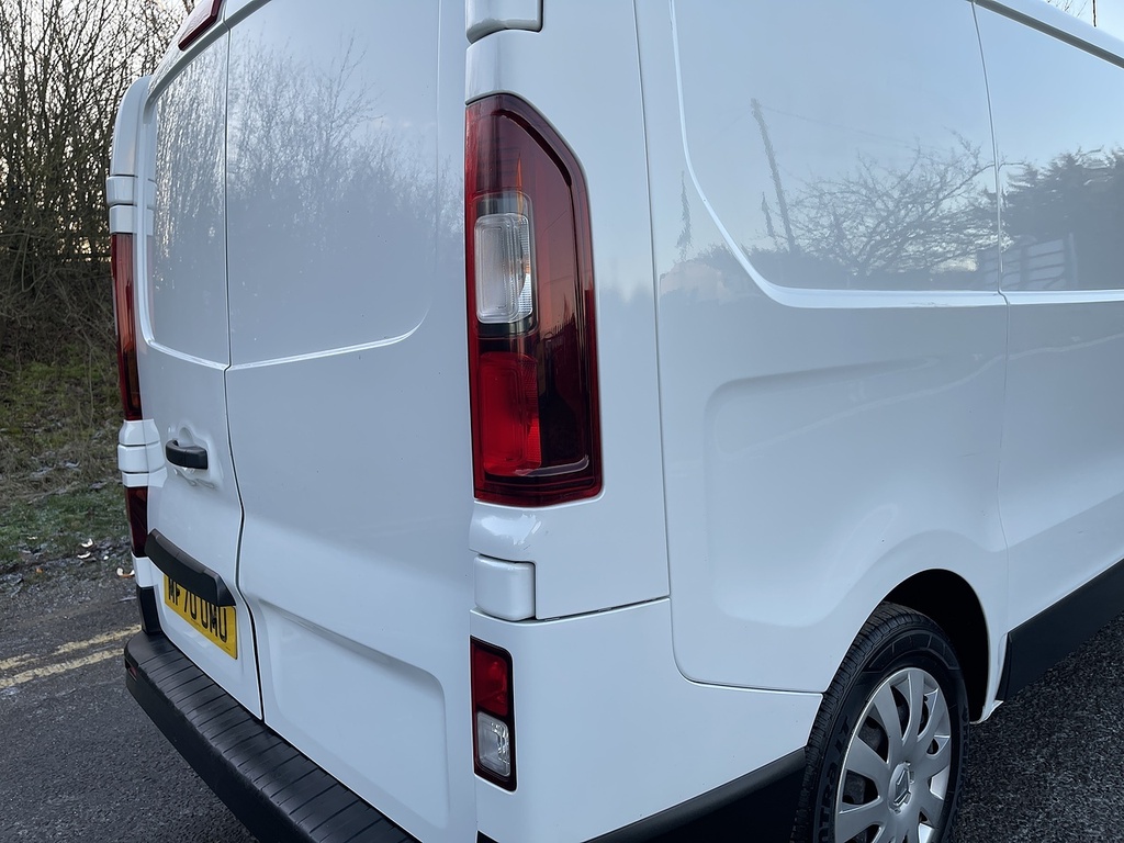 Renault Trafic Ll30 Energy Dci 170 Sport Nav Van Edc Panel Van Beige #8