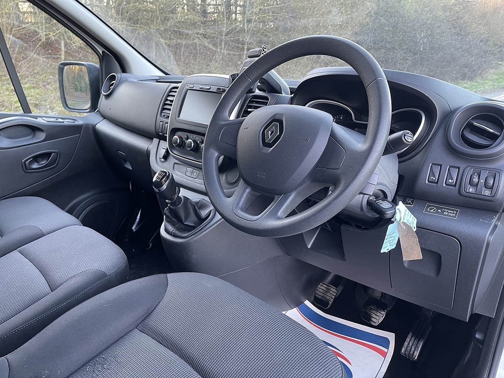 Renault Trafic Ll30 Energy Dci 170 Sport Nav Van Edc Panel Van Beige #37