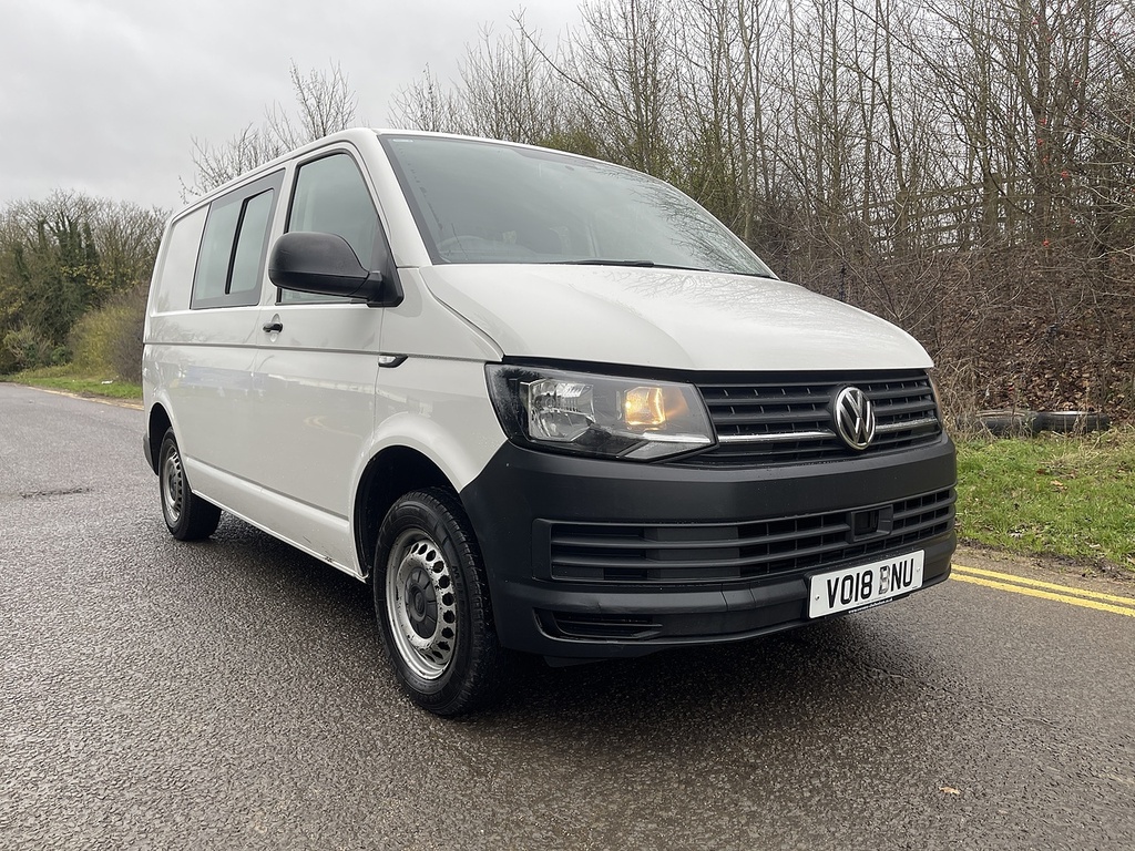 Volkswagen Transporter Transporter Startline Combi Van 1 White #2
