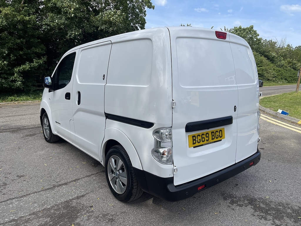 Nissan e-NV200 Acenta White #8