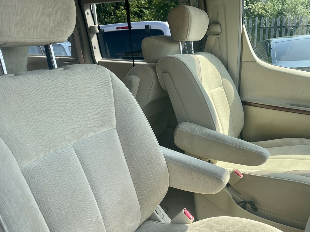 Nissan Elgrand 2.0 White #11