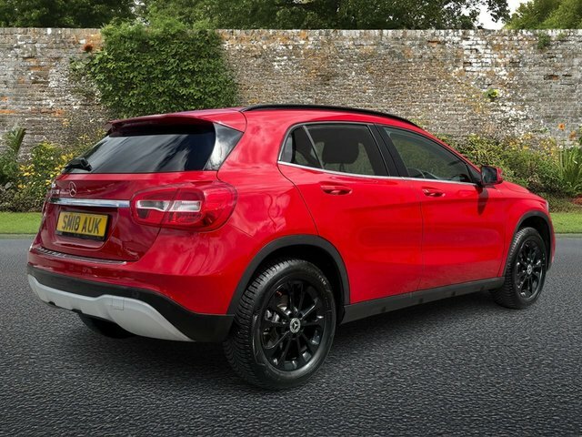 Mercedes-Benz GLA Class 1.6 Gla200 Se Suv Euro 6 S S SM18AUK Red #6