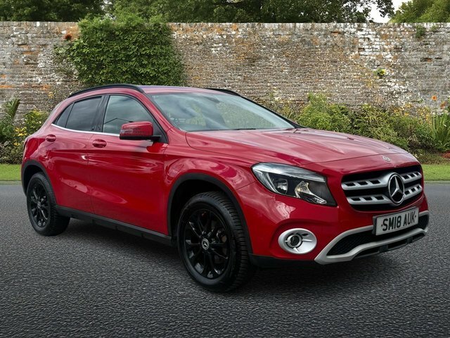 Mercedes-Benz GLA Class 1.6 Gla200 Se Suv Euro 6 S S Red
