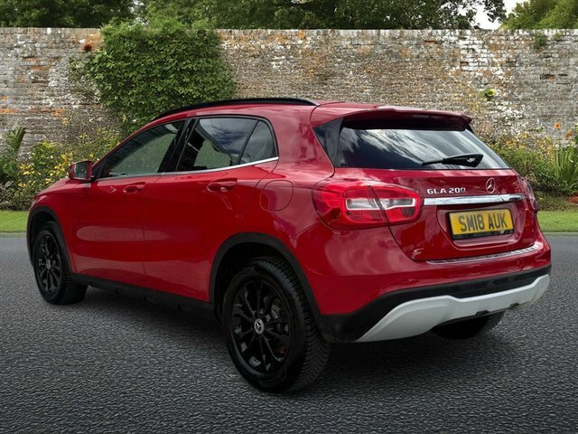 Mercedes-Benz GLA Class 1.6 Gla200 Se Suv Euro 6 S S SM18AUK Red #4