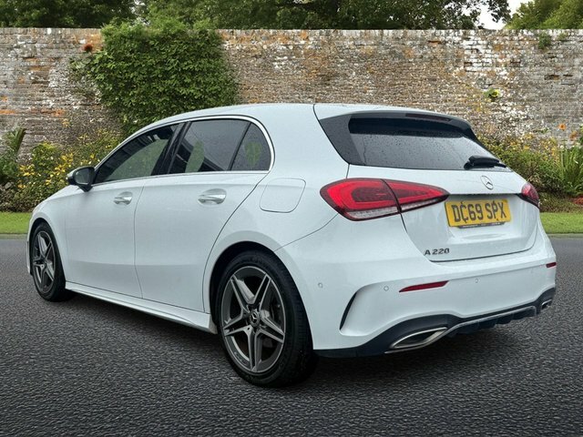 Mercedes-Benz A Class 2.0 A220 Amg Line Premium Hatchback 7 DC69SPX White #4