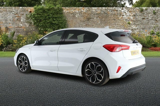 Ford Focus 1.0T Ecoboost St-line X Hatchback Manua BK68VSA White #4