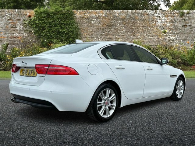 Jaguar XE 2.0D Prestige Saloon Euro 6 S S YD18KFU White #6
