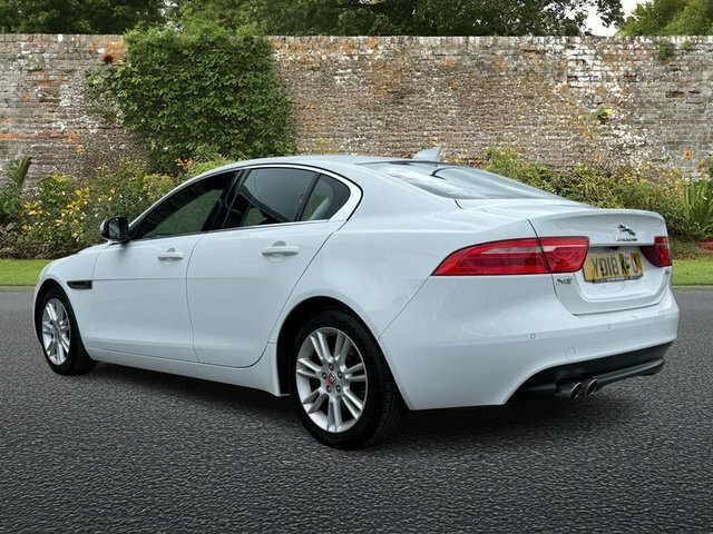 Jaguar XE 2.0D Prestige Saloon Euro 6 S S YD18KFU White #4