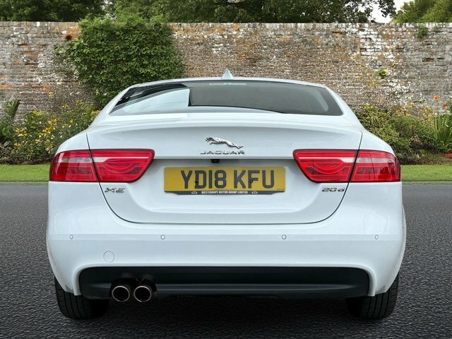 Jaguar XE 2.0D Prestige Saloon Euro 6 S S YD18KFU White #5