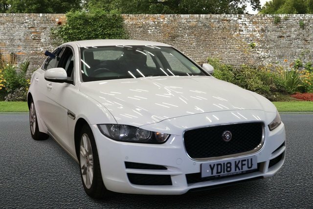 Jaguar XE 2.0D Prestige Saloon Euro 6 S S White