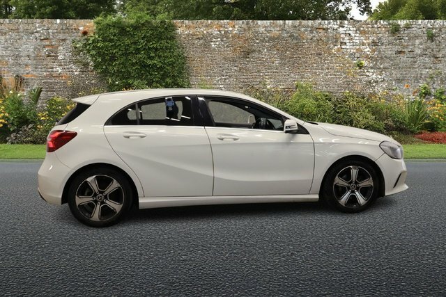 Mercedes-Benz A Class 2.1 A200d Sport Edition Hatchback Manua MX18YYV White #3