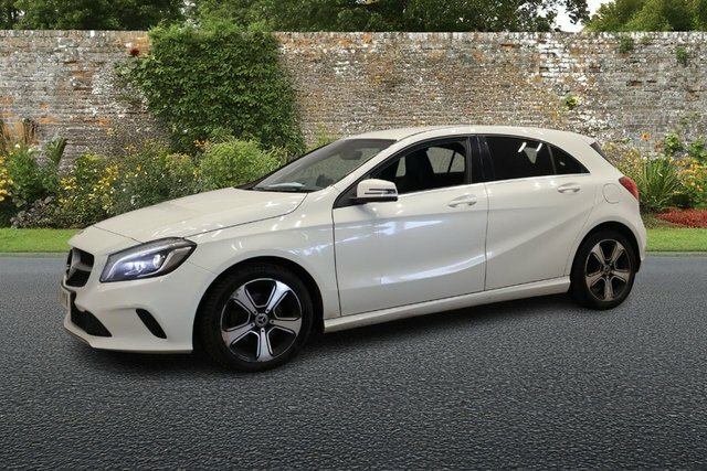 Mercedes-Benz A Class 2.1 A200d Sport Edition Hatchback Manua MX18YYV White #2