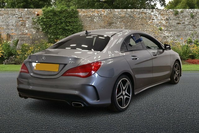 Mercedes-Benz CLA Class Cla45 Amg 4Matic White #2