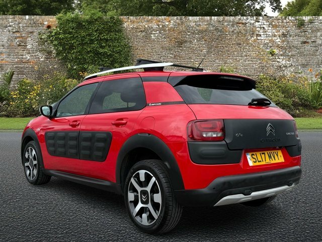 Citroen C4 Cactus 1.2 Puretech Rip Curl Hatchback Red #4