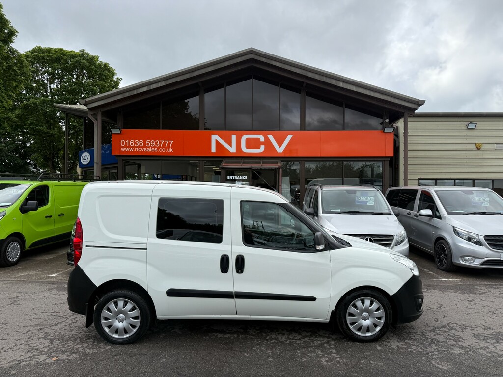 Vauxhall Combo L1h1 2300 Cdti Ecoflex Ss Crew Combi No Vat White #2