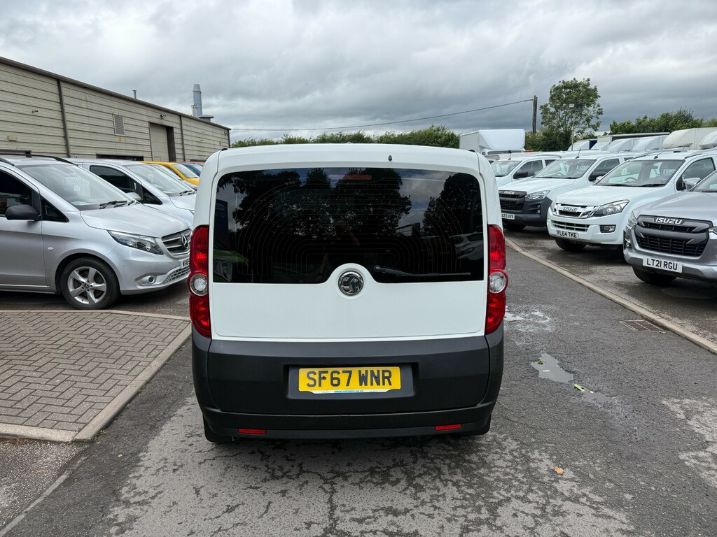 Vauxhall Combo L1h1 2300 Cdti Ecoflex Ss Crew Combi No Vat White #4