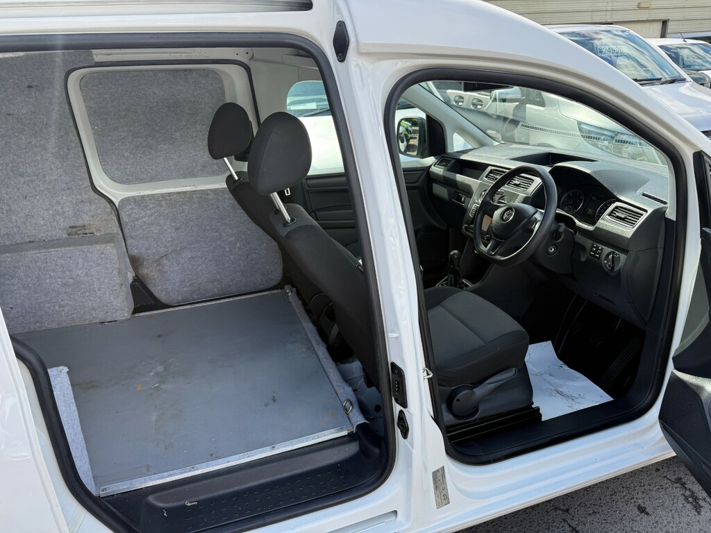 Volkswagen Caddy Camper 2.0 Tdi C20 Bluemotion Tech Highline Panel Van 6Dr Black #10