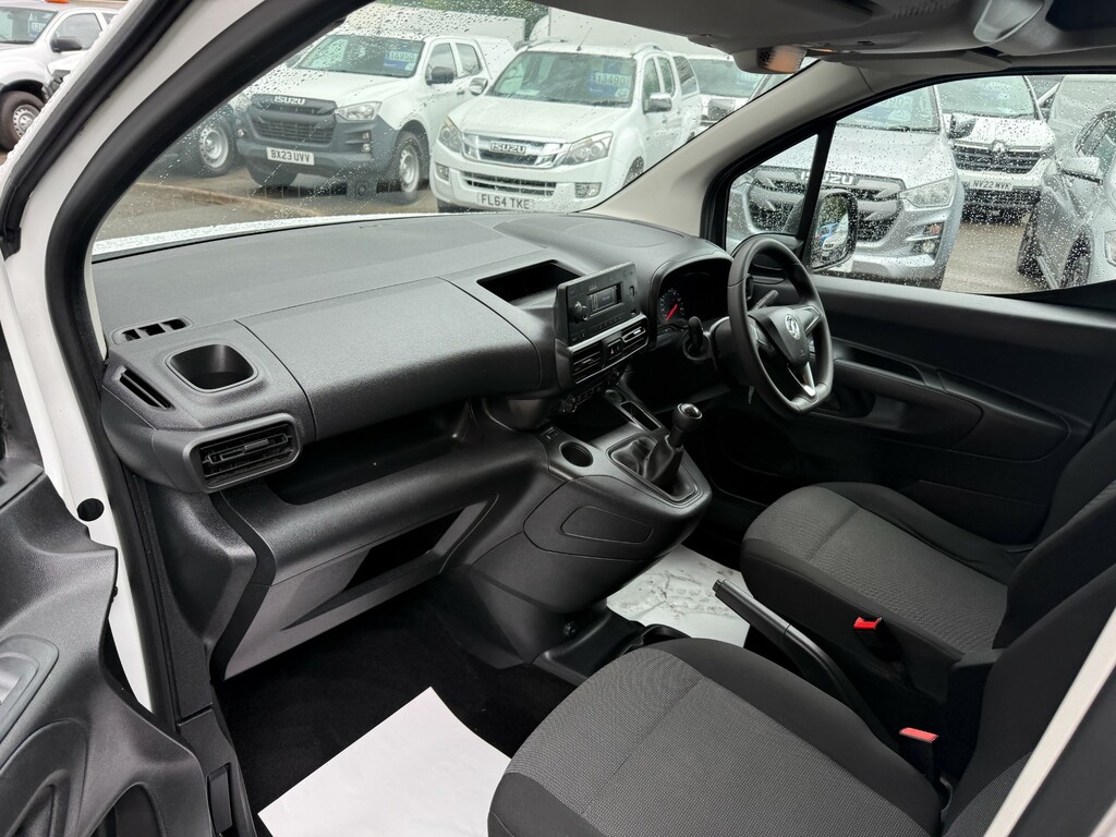 Vauxhall Combo 1.2 Turbo 130 Se Estate Blue #11