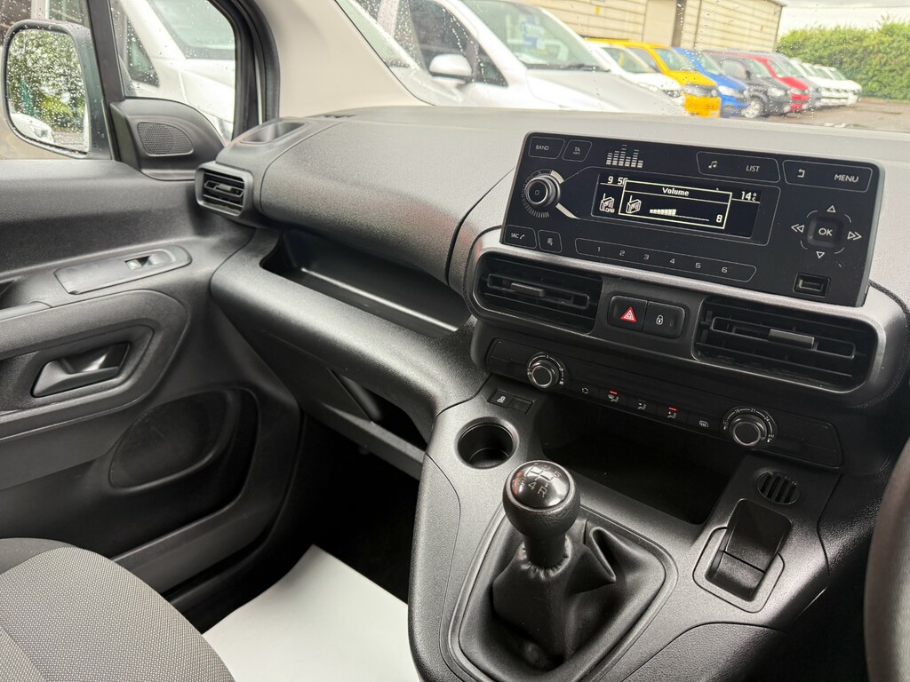 Vauxhall Combo 1.2 Turbo 130 Se Estate Blue #14