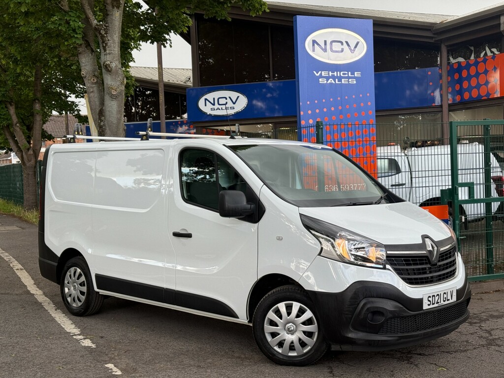 Renault Trafic Mpv White
