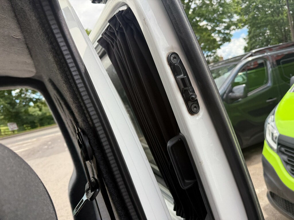 Volkswagen Transporter Blue #11