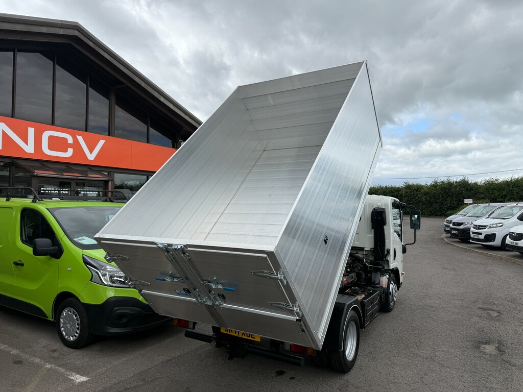 Isuzu N35.150t Arborist Body Tipper Tree Surgoen WK71XGE White #2