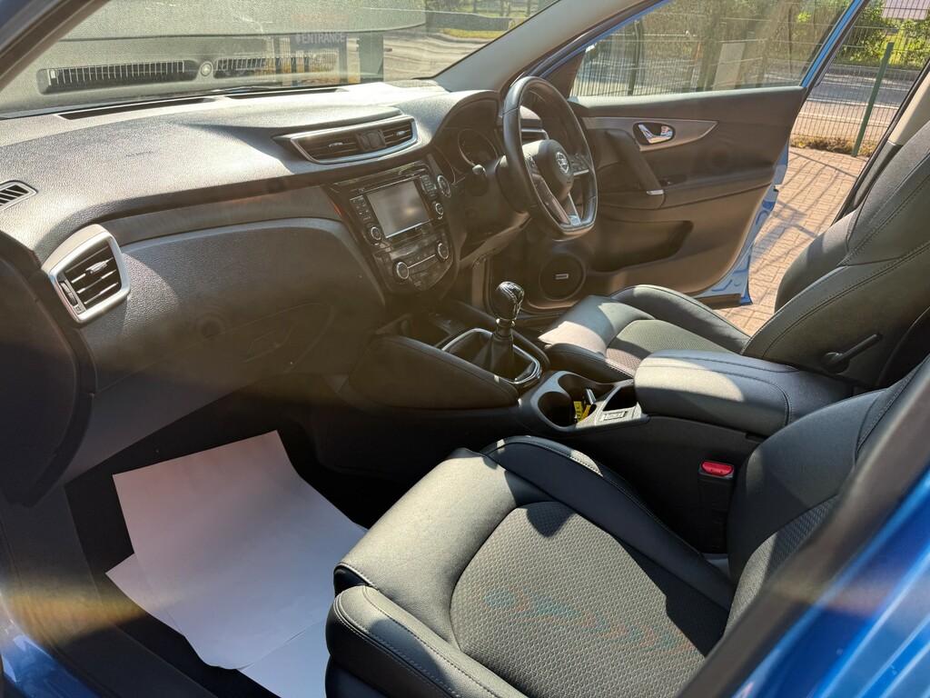 Nissan Qashqai Tekna Plus Dig-t Xtronic Red #11