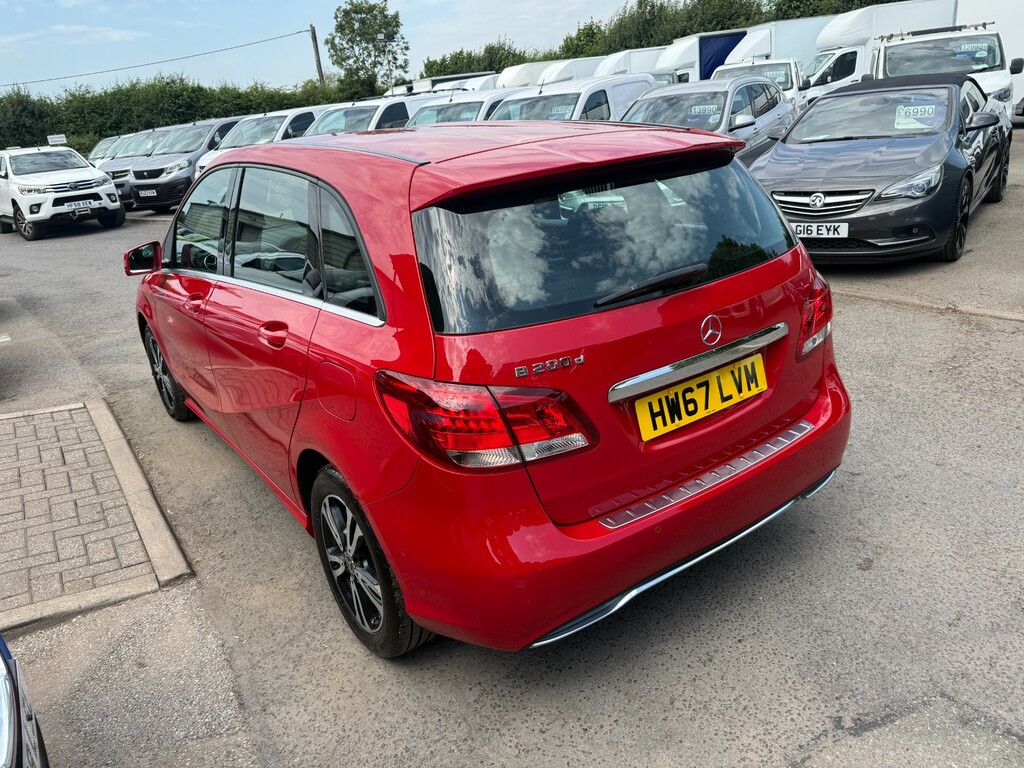 Mercedes-Benz B Class Mpv Red #5