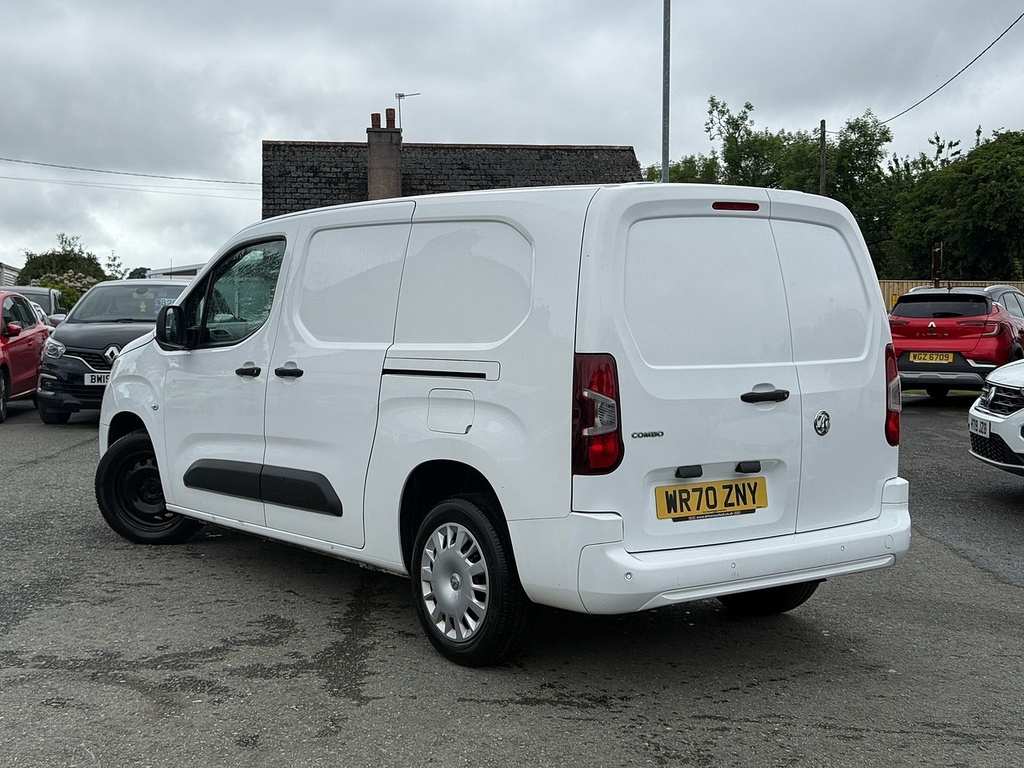 Vauxhall Combo Turbo D 2300 Sportive WR70ZNY White #5