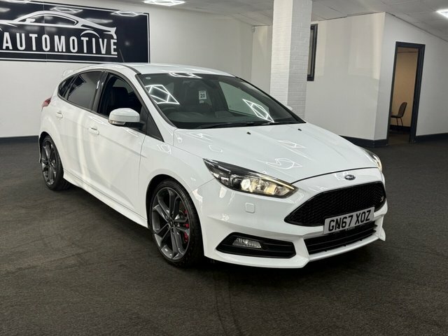 Ford Focus 2017 2.0T Ecoboost St-3 Hatchback Manua GN67XOZ White #4