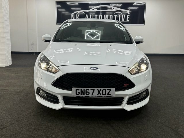 Ford Focus 2017 2.0T Ecoboost St-3 Hatchback Manua GN67XOZ White #3