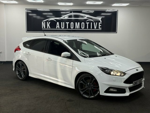 Ford Focus 2017 2.0T Ecoboost St-3 Hatchback Manua GN67XOZ White
