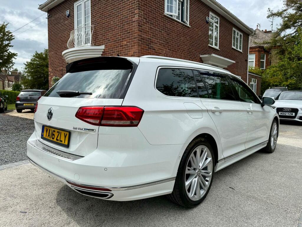Volkswagen Passat 2.0 Tdi Bluemotion Tech R-line Dsg Euro 6 Ss White #6