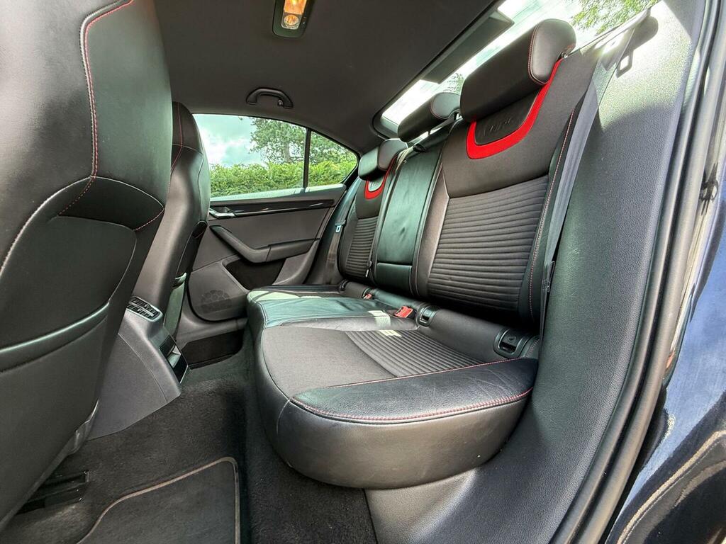 Skoda Octavia 1.6L Elegance Grey #15