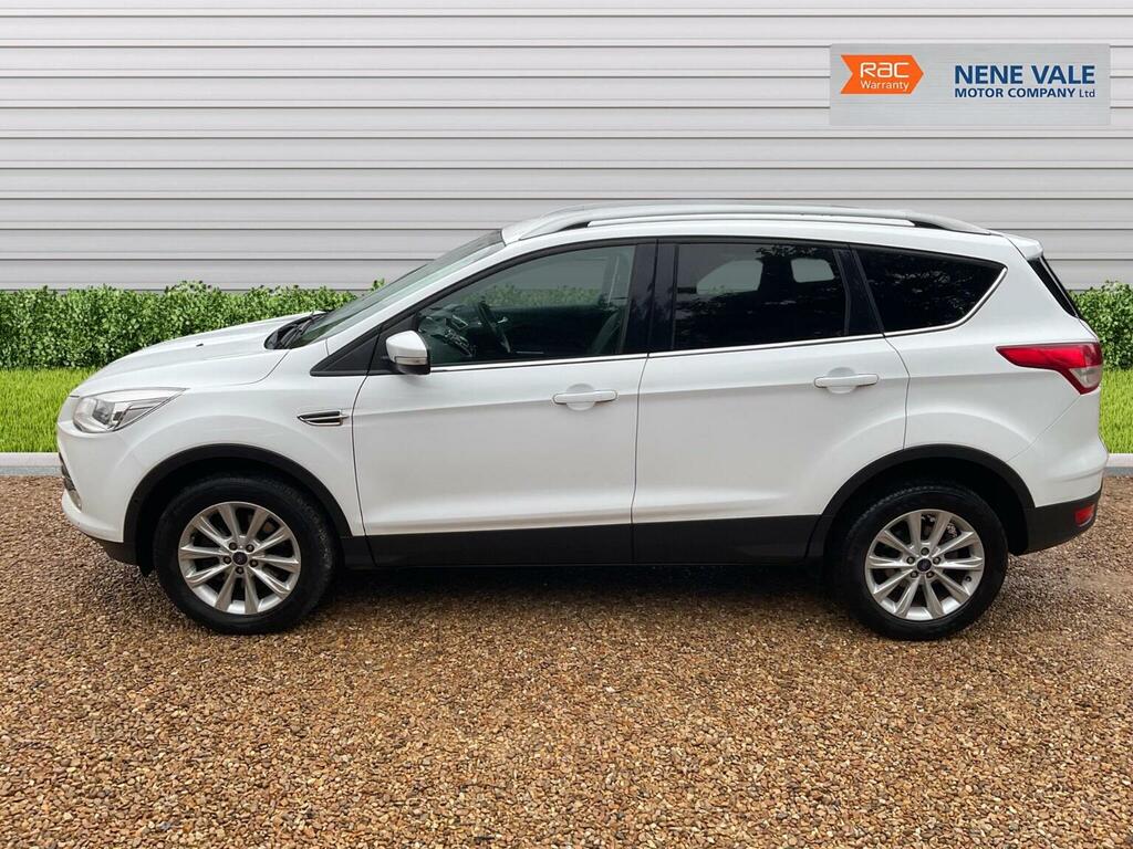 Ford Kuga Suv 2.0 Tdci Titanium 2Wd Euro 6 Ss 20151 DV15KPE White #5
