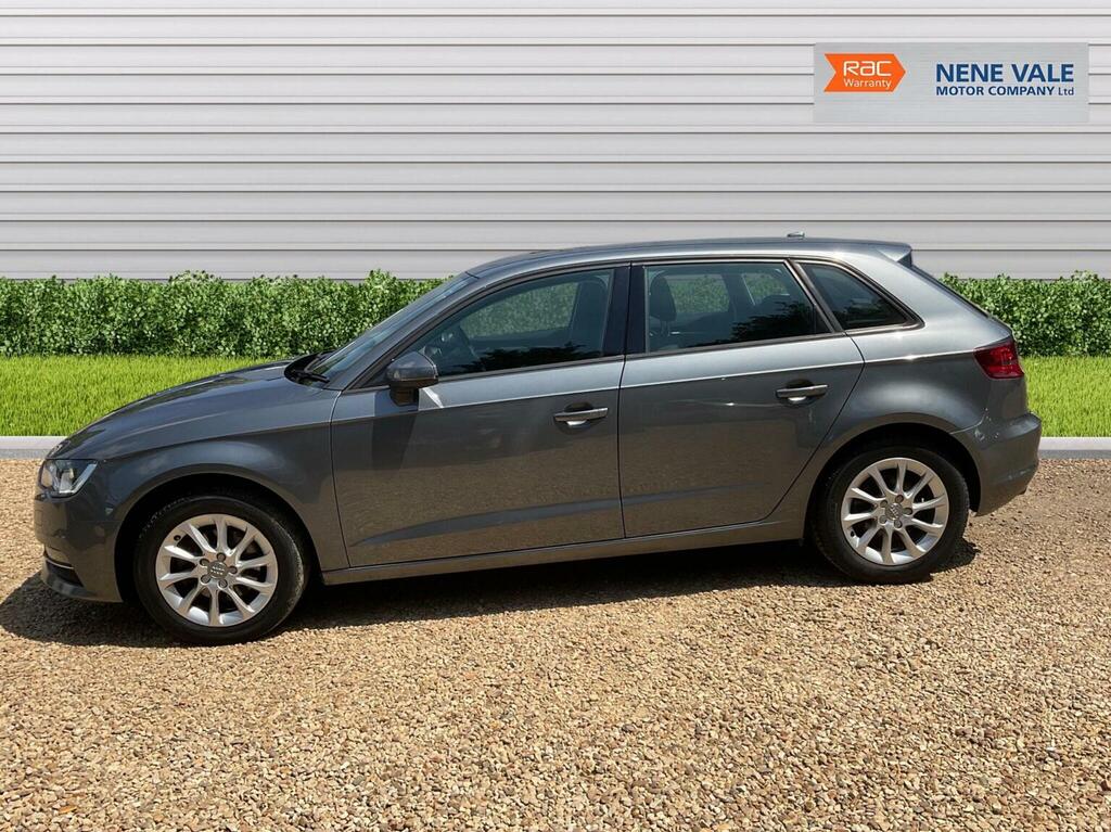 Audi A3 Hatchback 2.0 Tdi Se Sportback S Tronic Euro 5 S Grey #4