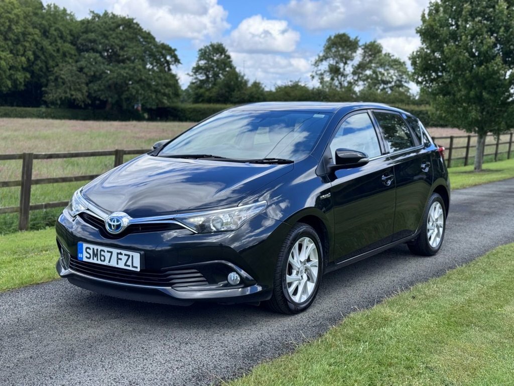 Toyota Auris Excel Black #9