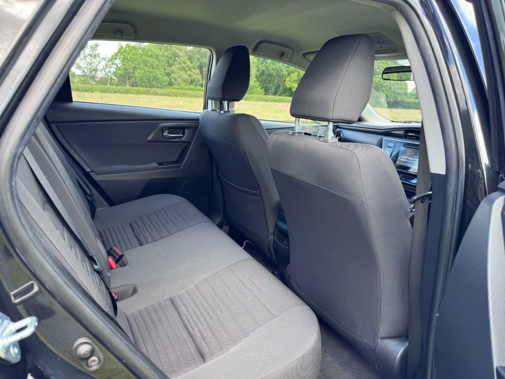 Toyota Auris Excel Black #19
