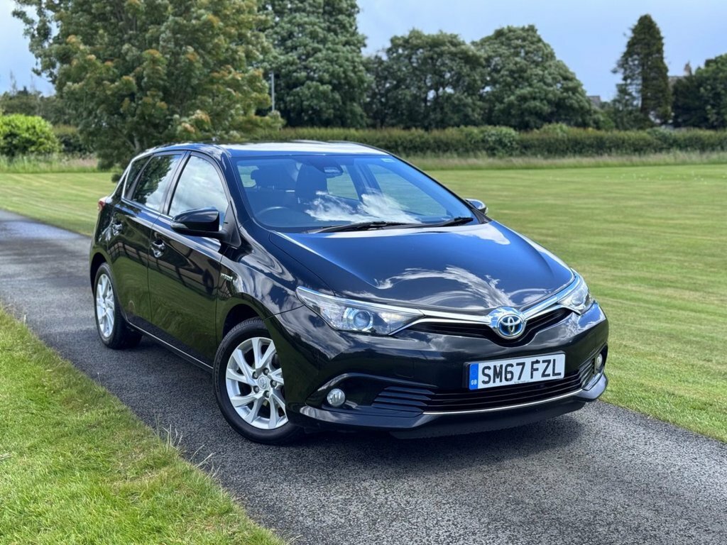 Toyota Auris 1.8L Icon Tech Black #2