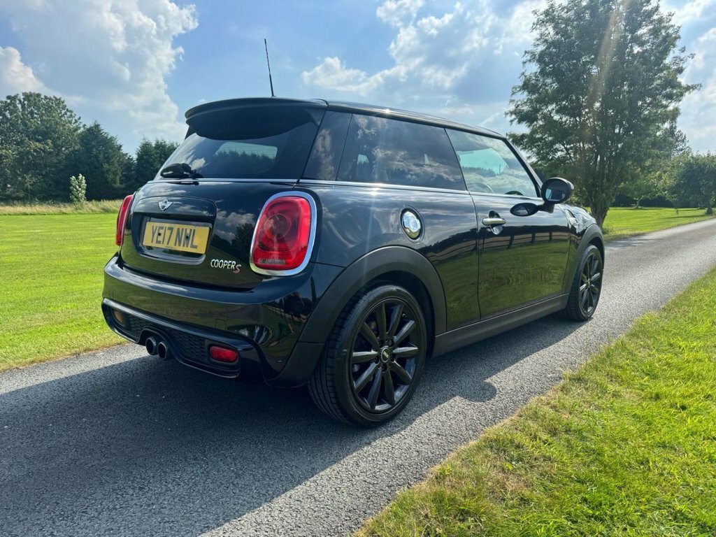 Mini Hatch 2L Cooper S Black #4